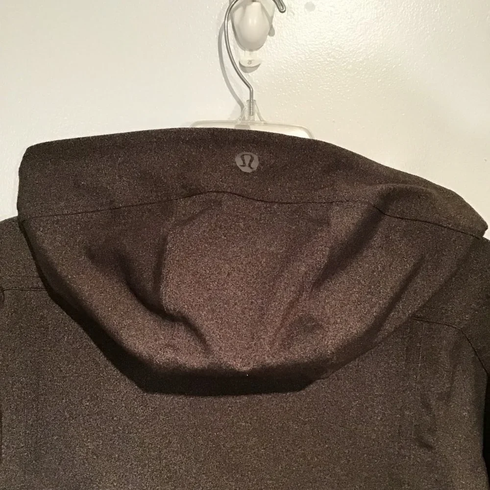 Men's Lululemon Zip Up Hooded Jacket Size S - Picture 6 of 12